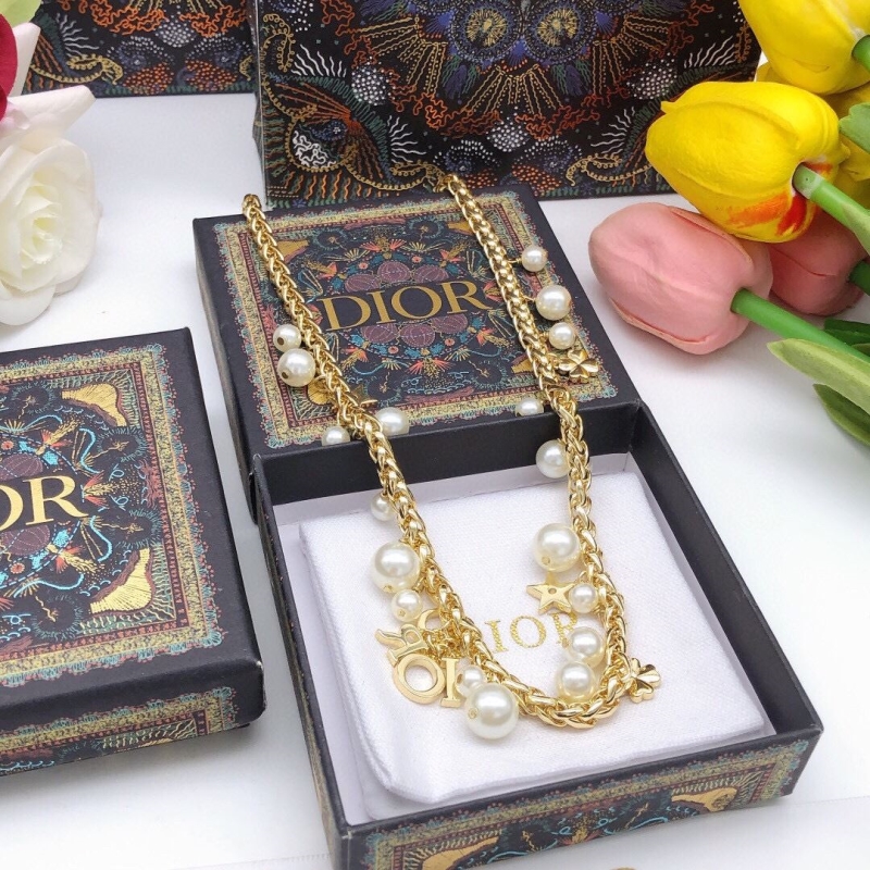 chr1st1an D10r necklaces